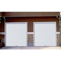 福州車庫門安裝專家 榕福門業(yè)，打造安全便捷的車輛出入解決方案